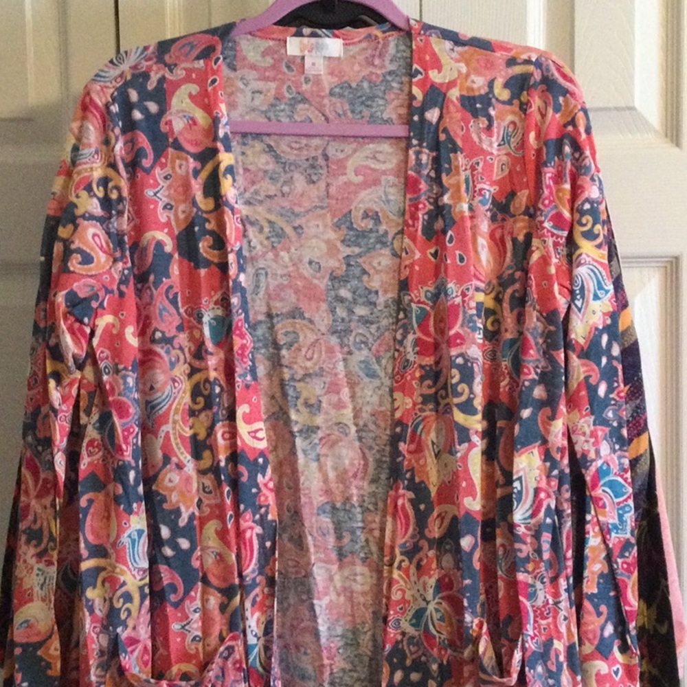 NWT Lularoe Sarah Sweater, size Medium. Paisley pattern in pink, peach, yellow